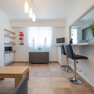 Appartement Cosy Soleia, 50m From Sea Side, Menton