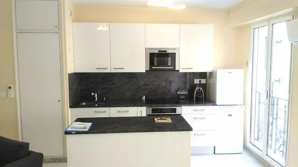 Le Victoria, 2P Moderne, Les Pieds Dans L'Eau, Parking, Piscine Apartment Menton France