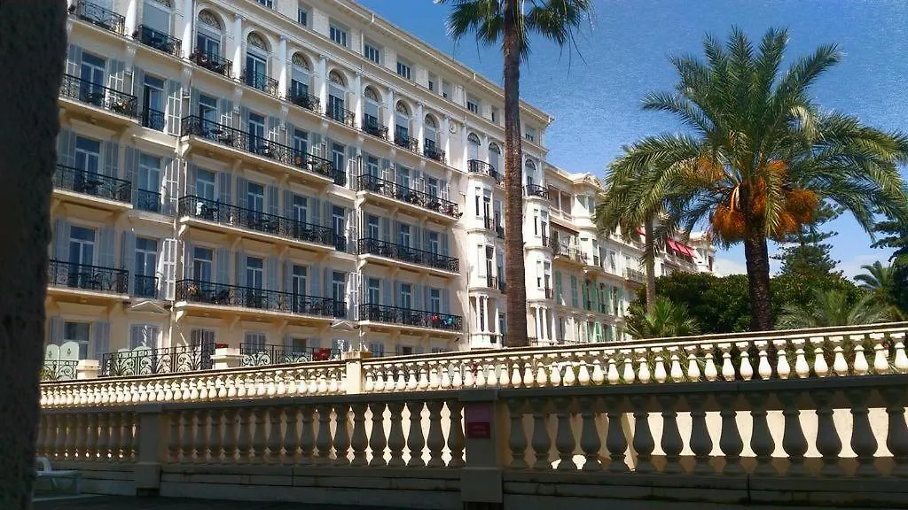 Le Victoria, 2P Moderne, Les Pieds Dans L'Eau, Parking, Piscine Apartment Menton